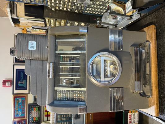 Caille Commander Slot Machine