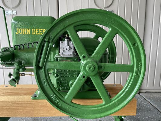 1927 John Deere 1 1/2 HP Hit and Miss Engine Image
