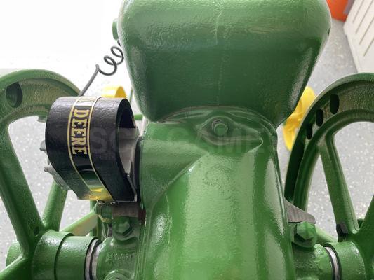 1927 John Deere 1 1/2 HP Hit and Miss Engine Image