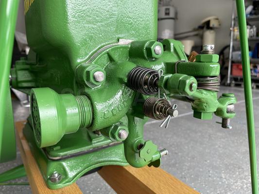 1927 John Deere 1 1/2 HP Hit and Miss Engine Image