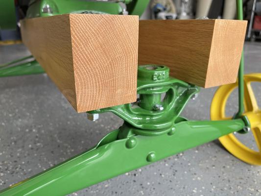 1927 John Deere 1 1/2 HP Hit and Miss Engine Image