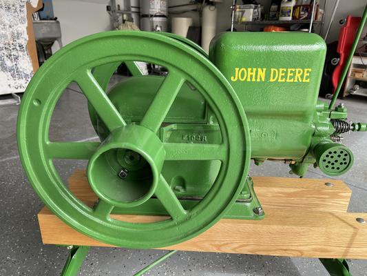1927 John Deere 1 1/2 HP Hit and Miss Engine Image