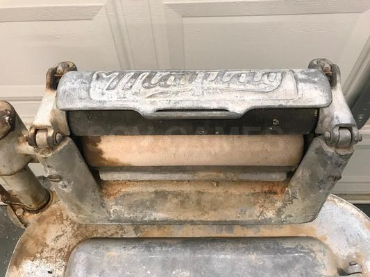1927 Maytag Wringer Washing Machine Image