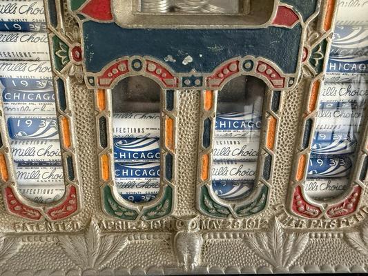 1929 Mills Mint Front OK Vender with Jackpot Slot Machine Image