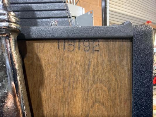 1936 Caille Commander Dime Slot Machine Image