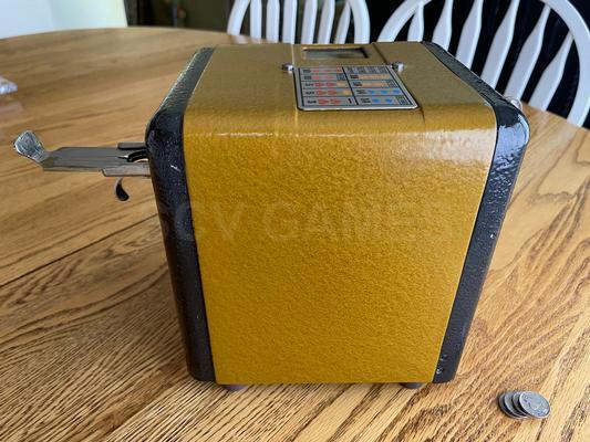 1940's Mills Vest Pocket Slot Machine Trade Stimulator Image