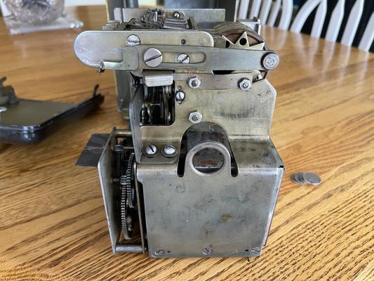 1940's Mills Vest Pocket Slot Machine Trade Stimulator Image