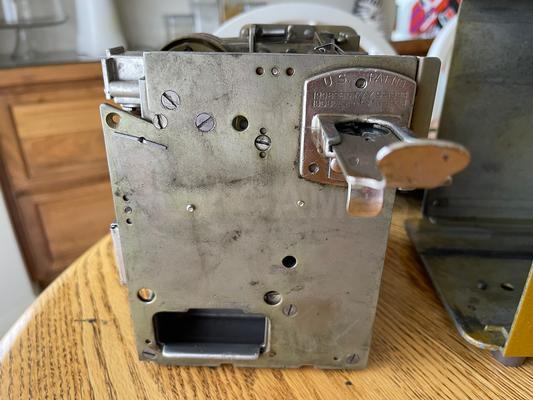 1940's Mills Vest Pocket Slot Machine Trade Stimulator Image