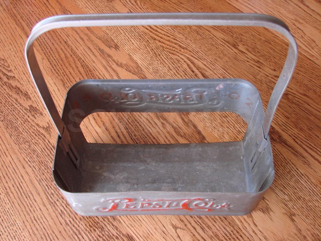 1940's Pepsi Double Dot Metal 6 Pack Bottle Carrier