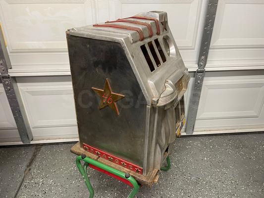 1946 Pace Deluxe Bell Slot Machine Empty Case Image