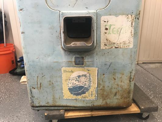 1950's Vendo VMC 88 Pepsi Parts Machine Image