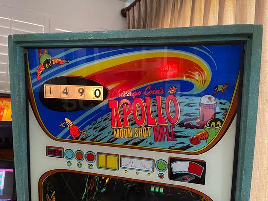 1969 Chicago Coin Apollo Moon Shot Rifle Arcade Machine Image