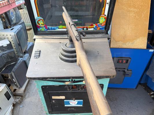 1969 Chicago Coin Apollo Moon Shot Rifle Arcade Machine Image