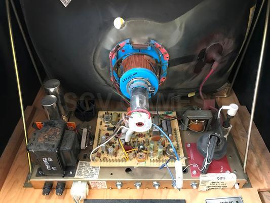 1974 Atari Qwak! Upright Arcade Video Machine Image