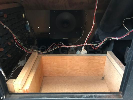 1974 Atari Qwak! Upright Arcade Video Machine Image