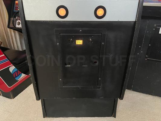 1976 Atari Breakout Upright Arcade Game Image