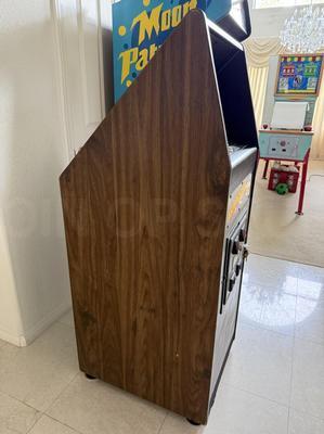 1979 Atari Asteroids Cabaret Arcade Machine Image