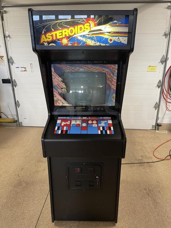 1979 Atari Asteroids Upright Arcade Machine