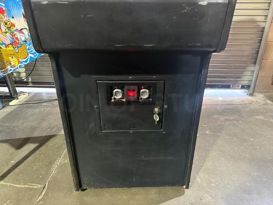1979 Atari Asteroids Upright Arcade Machine Image