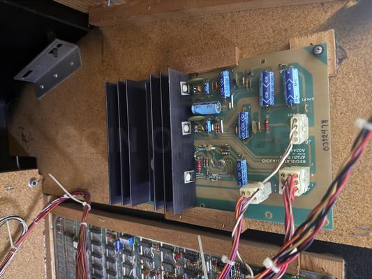 1979 Atari Asteroids Upright Arcade Machine Image