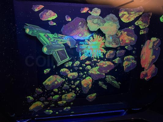 1980 Atari Asteroids Deluxe Upright Arcade Machine Image