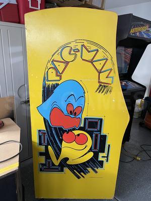 1980 Midway Pac-Man Upright Arcade Machine Image