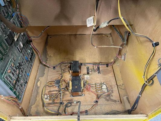 1980 Midway Pac-Man Upright Arcade Machine Image