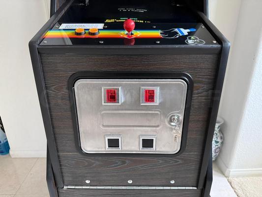 1981 Exidy Crush Roller Cabaret NIB Arcade Machine Image