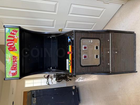 1981 Exidy Crush Roller Cabaret NIB Arcade Machine