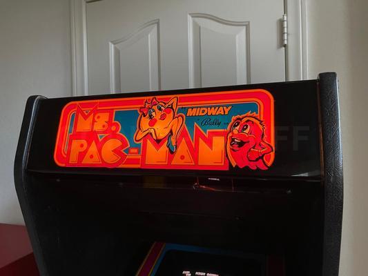 1981 Midway Ms. Pac-Man Cabaret Arcade Machine Image