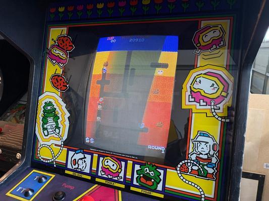 1982 Atari Dig Dug Upright Arcade Machine Image