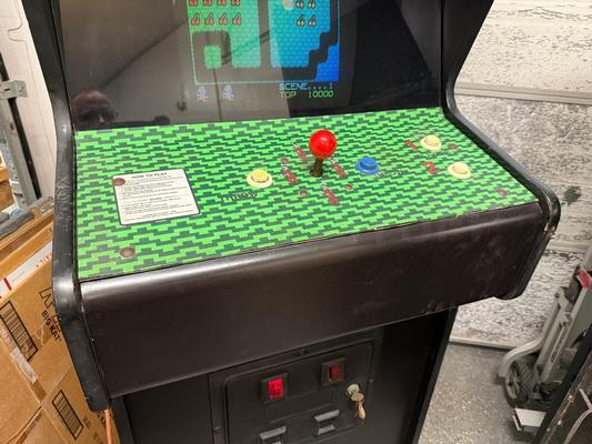 1982 Universal Mr Do! Upright Arcade Machine Image