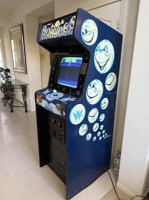 1982 Williams Bubbles Upright Arcade Machine Image