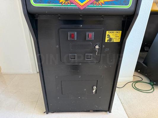 1982 Williams Moon Patrol Upright Arcade Machine Image