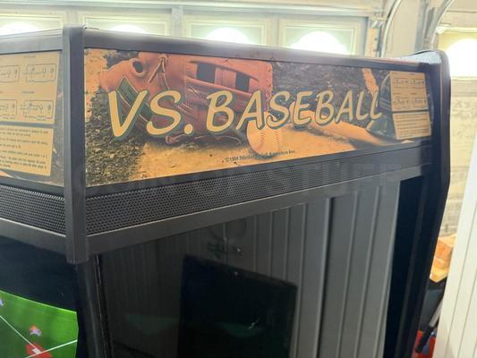 1984 Nintendo VS Dual Baseball Upright Arcade Machine Image
