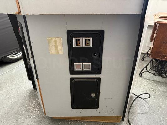 1984 Nintendo VS Dual Baseball Upright Arcade Machine Image
