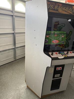1984 Nintendo VS Dual Baseball Upright Arcade Machine Image