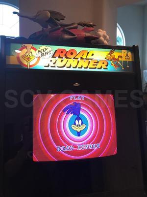 1985 Atari Road Runner Upright Video Machine Image