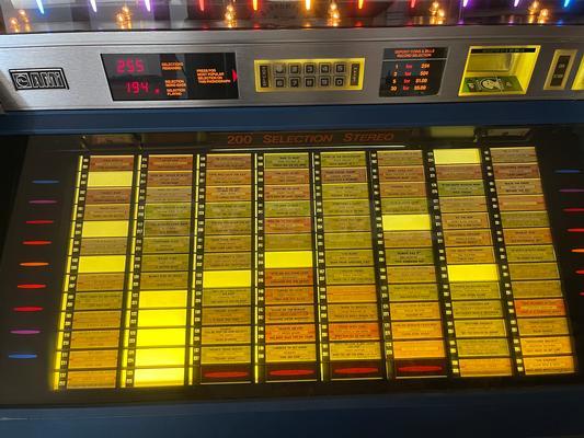1986 Rowe-AMI R-90 JukeBox Image
