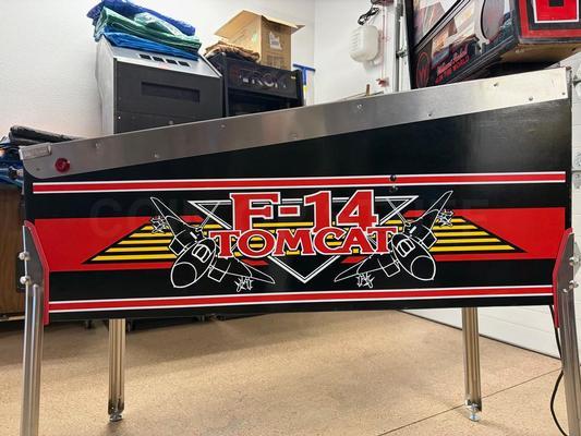 1987 Williams F-14 Tomcat Pinball Machine Image