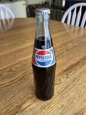 1989 Chinese Full Pepsi Cola Bottle Image