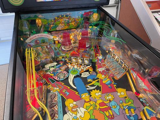 1990 Data East The Simpsons Pinball Machine Image