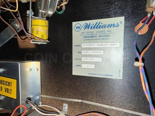 1990 Williams Riverboat Pinball Machine Image