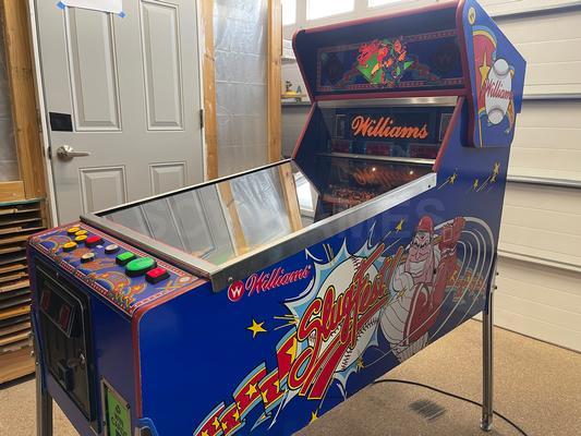 1991 Williams SlugFest Pinball Machine Image