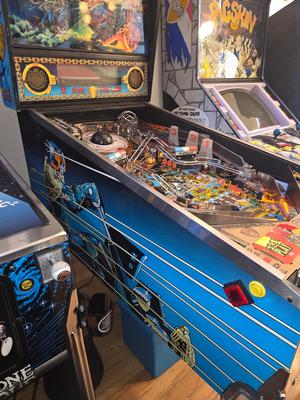 1993 Bally Judge Dredd Pinball Machine Image