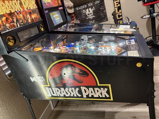 1993 Data East Jurassic Park Pinball Machine Image