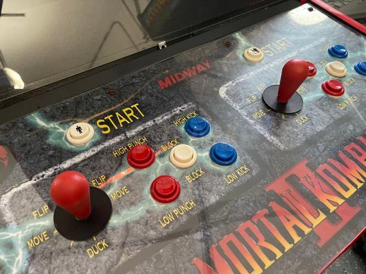 1993 Midway Mortal Kombat II Upright Arcade Machine Image