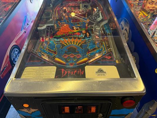 1993 Williams Bram Stokers Dracula Pinball Machine Image