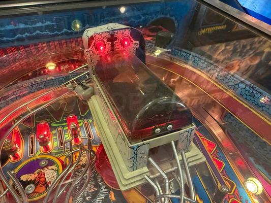 1993 Williams Bram Stokers Dracula Pinball Machine Image