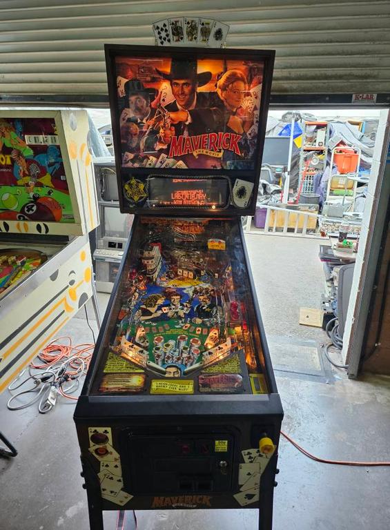 1994 Data East Maverick Pinball Machine